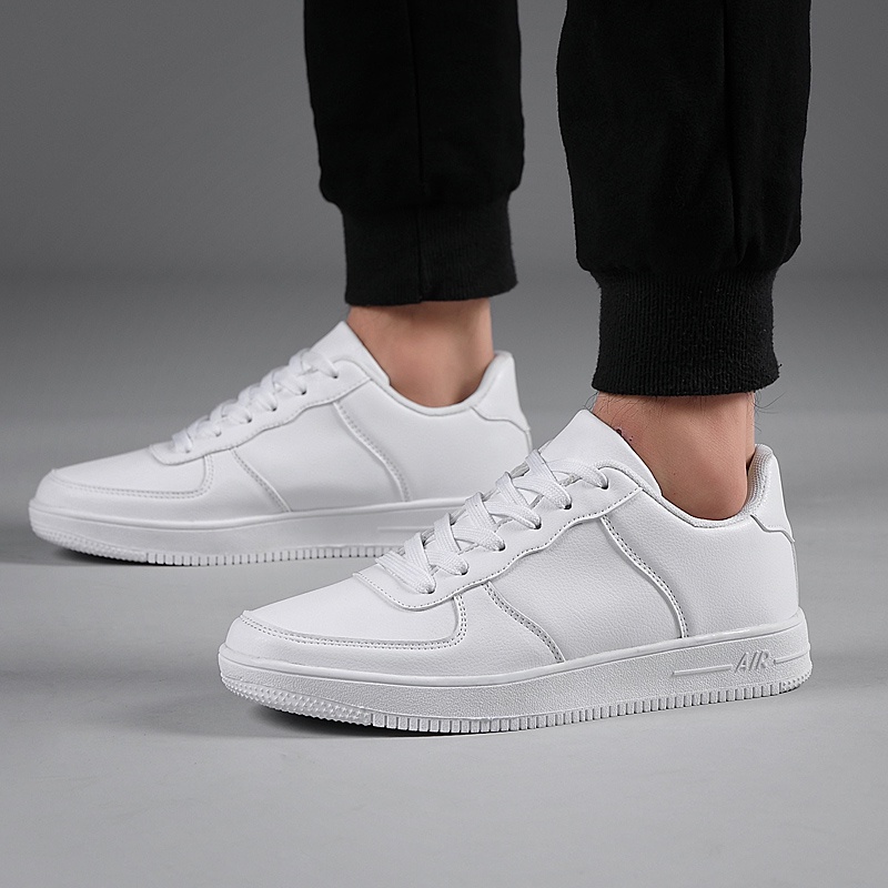 Highland Sepatu Sneakers Pria Sepatu Casual Trendy Fashion Sepatu Tali KSR109