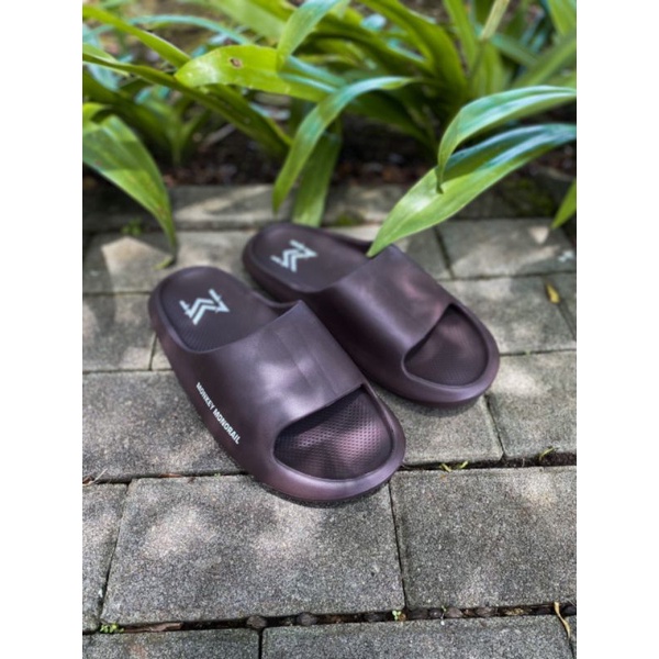 Sandal Slip On Pria Sendal Selop Ringan Anti Slip