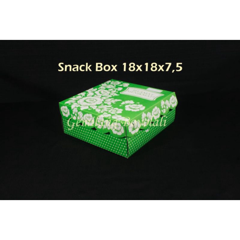Dus kotak makanan tebal 18x18 / Dus 18x18 makanan, nasi,kue bolu / dus kotak putih polos / Dus nasi 
