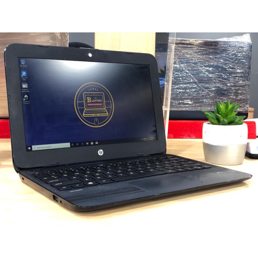 Jual JUAL LAPTOP HP STREAM 11 PRO G3 N3060 RAM 4GB WINDOWS 10 - SECOND ...