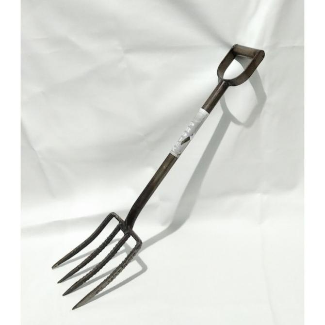 GARPU TANAH GARPU INJAK GARPU TANAH INJAK