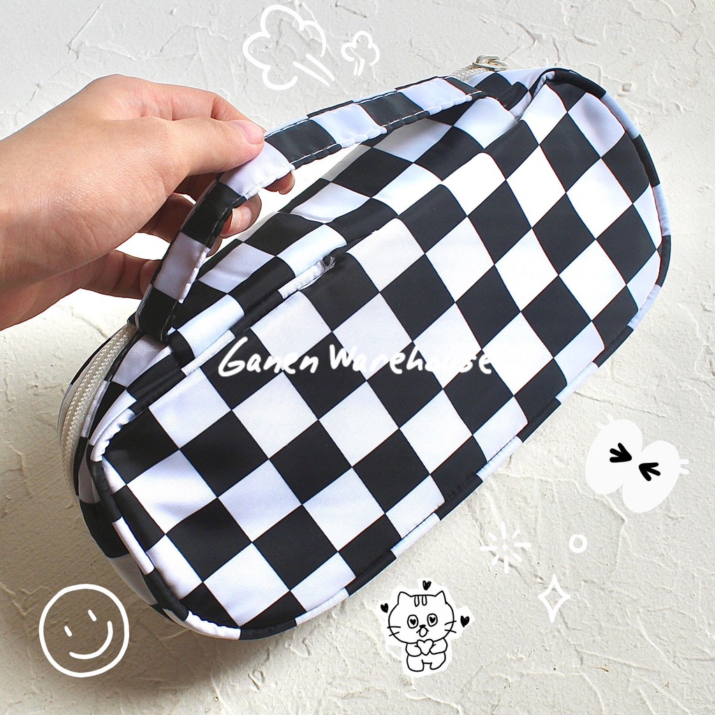 

[GW] Tempat Pensil Motif Catur Pouch Make Up Aesthetic Korea