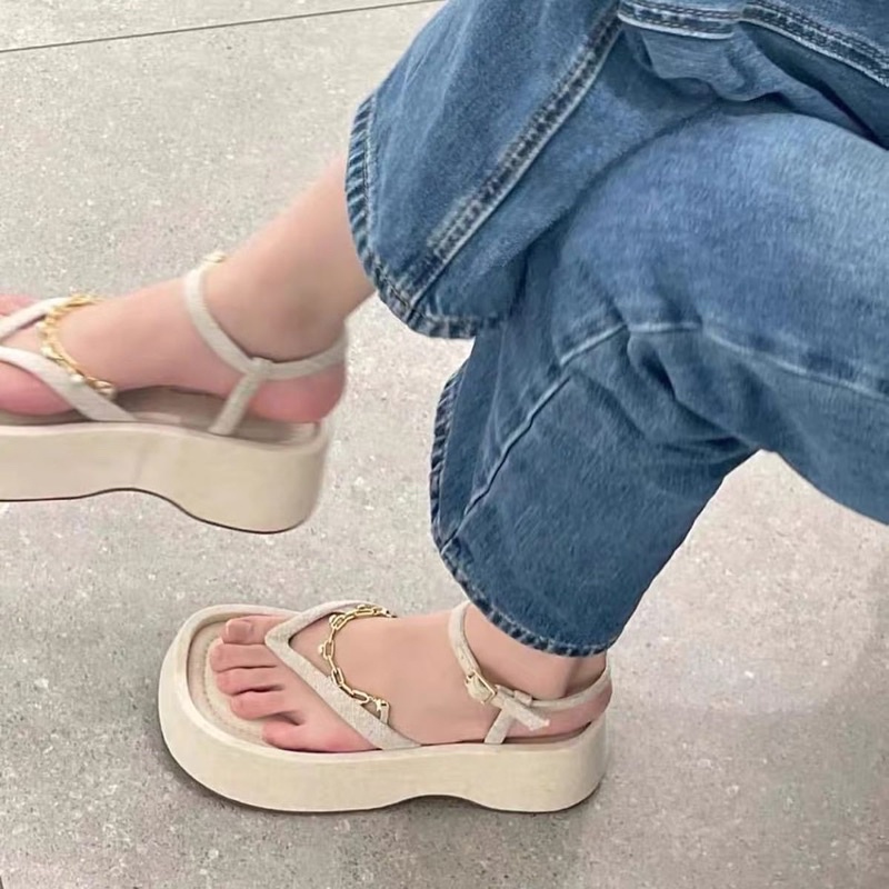 Sandal Tinggi Wanita with Chain