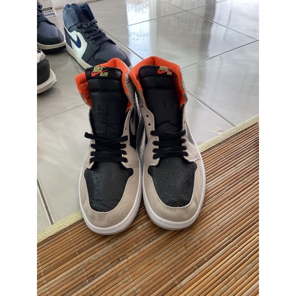 AJ1 High OG grey crimson