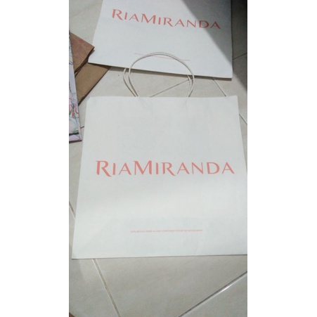 

paper bag riamiranda