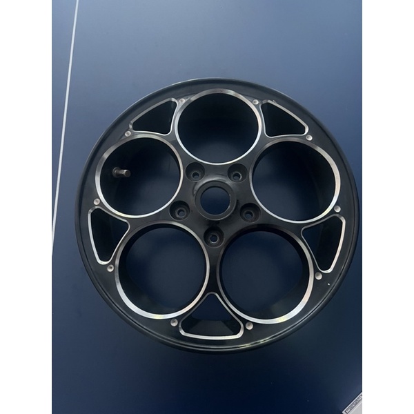 velg cnc r12 vespa matic