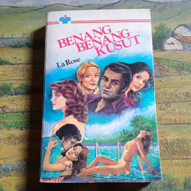 Novel Benang-benang Kusut, La Rose