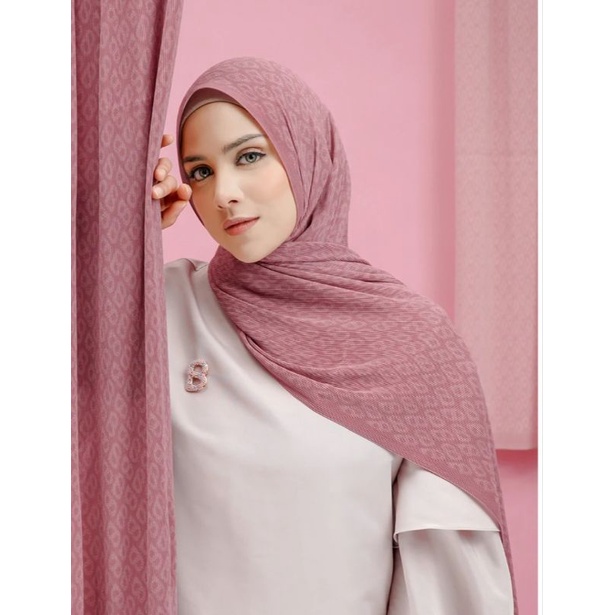 Buttonscarves Tapis Pleated Shawl - Ash Rose