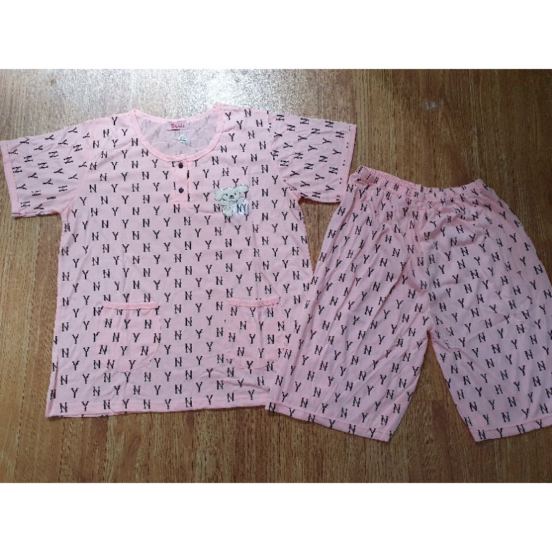 Baju tidur beris celana 3/4  jumbo XL motif dream salem