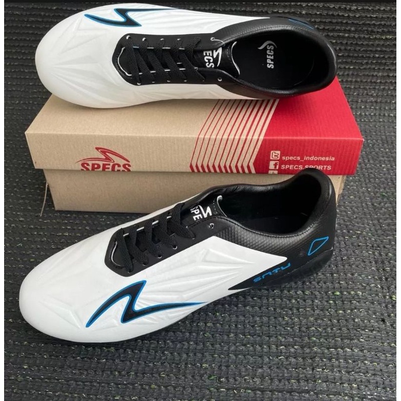 Sepatu Bola Pria Dewasa Spec Hitam Terbaru