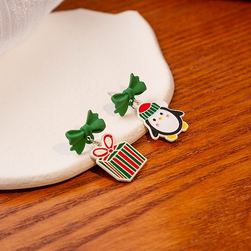 Anting Desain Pohon Natal Snowman