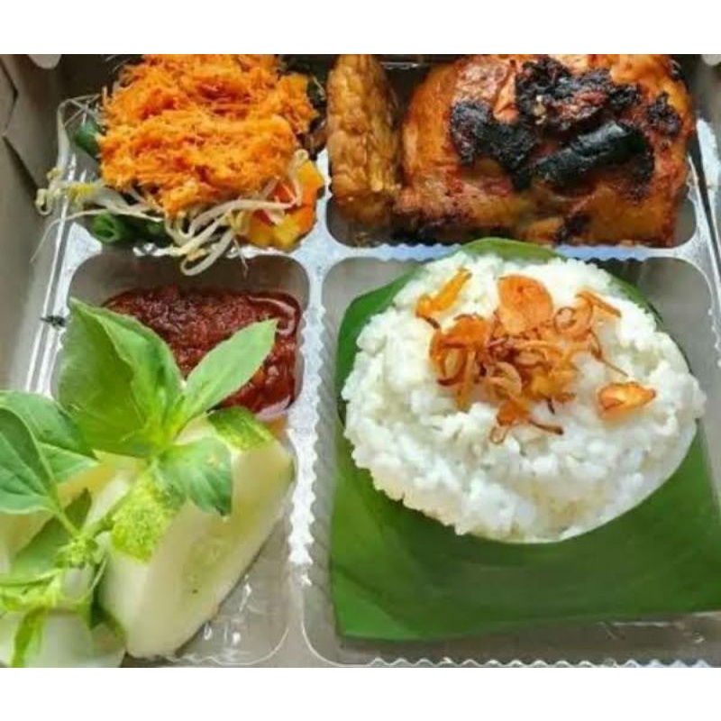 

Nasi box + rujak serut 7 bulanan