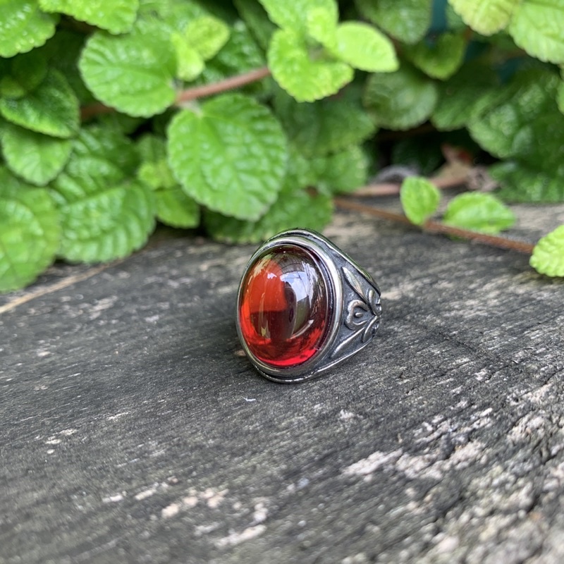 Cincin Pria Batu Red Garnet Giwang Ring Titanium Motif Retro