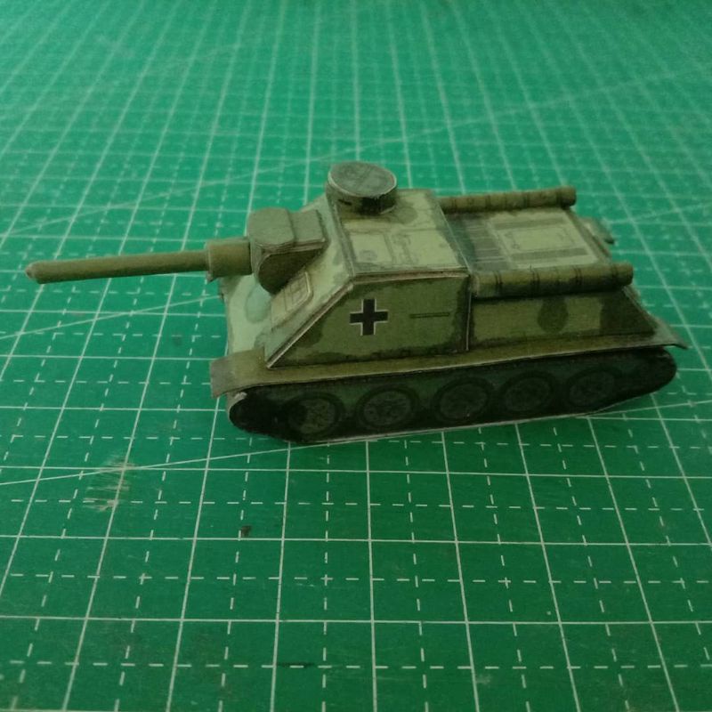 {Terima Jadi} SU-100 Tank, Papercraft WW II