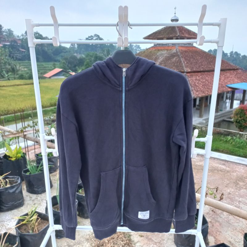 ZIPHOODIE SECOND / ZIPPER HOODIE SECOND / SWEATER HOODIE / HOODIE SECOND / HOODIE BEKAS