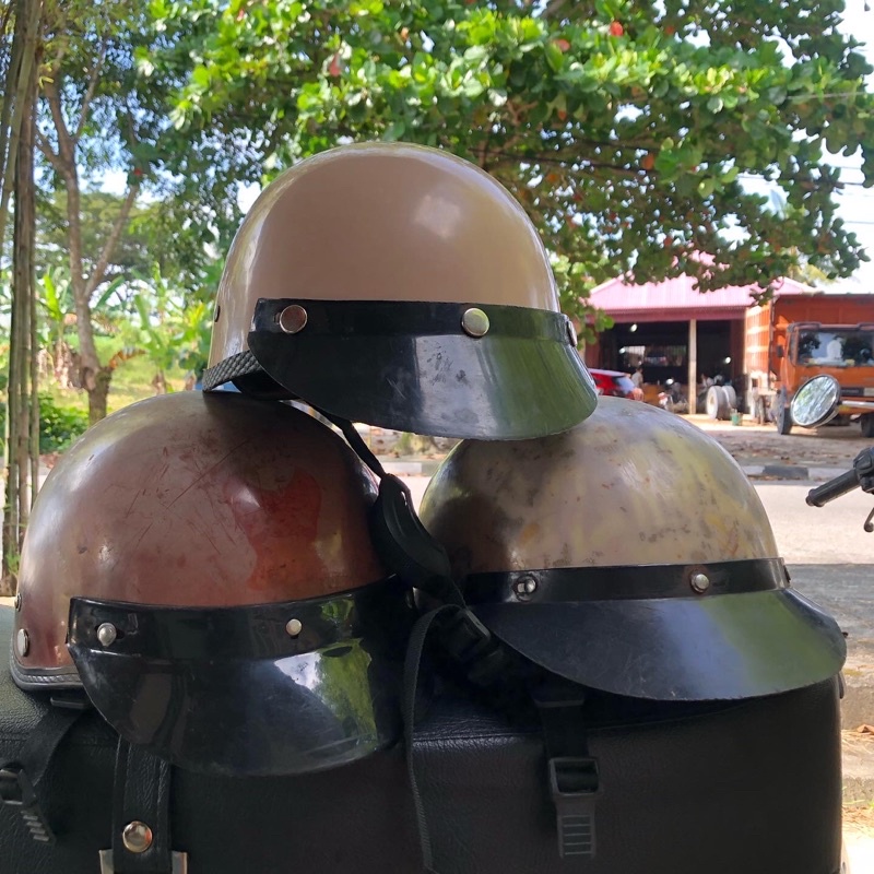 helm chips vintage original