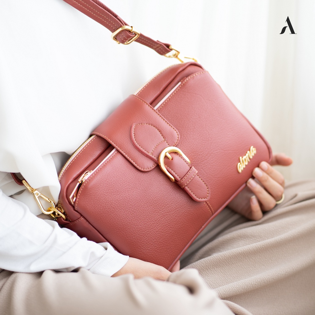 Sling Bag Wanita Kulit Waterproof Anti Air Murah Remaja Korean Syle Kekinian Terbaru Tas Cewek Soulder Bag Vintage Simple Elegant Tas Selempang Wanita Kulit Asli Vania Bag Murah Remaja Korea Kekinian Terbaru Sling Bag Korea