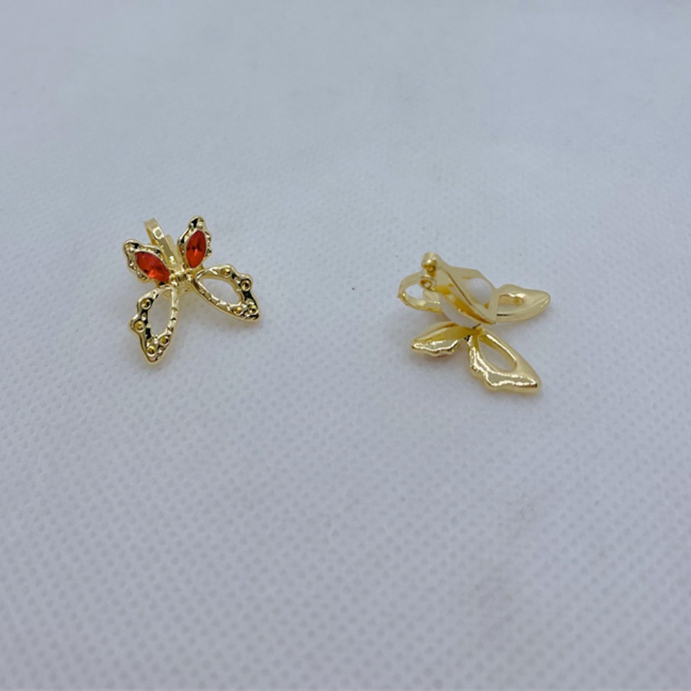 Anting Klip Tanpa Tindik Desain Hewan Kupu-Kupu Aksen Kristal Warna Emas Perak Untuk Wanita