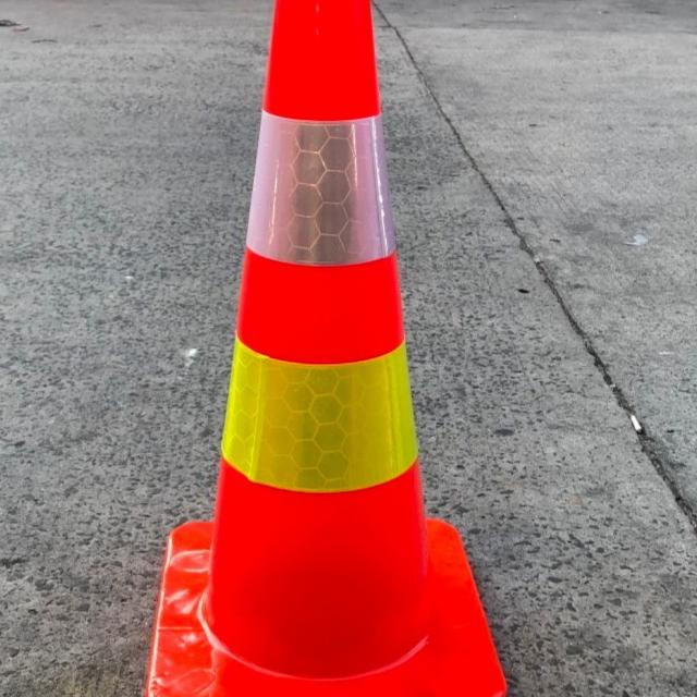 Safety Cone Kerucut Orange/ Trafick Cone Pembatas Jalan