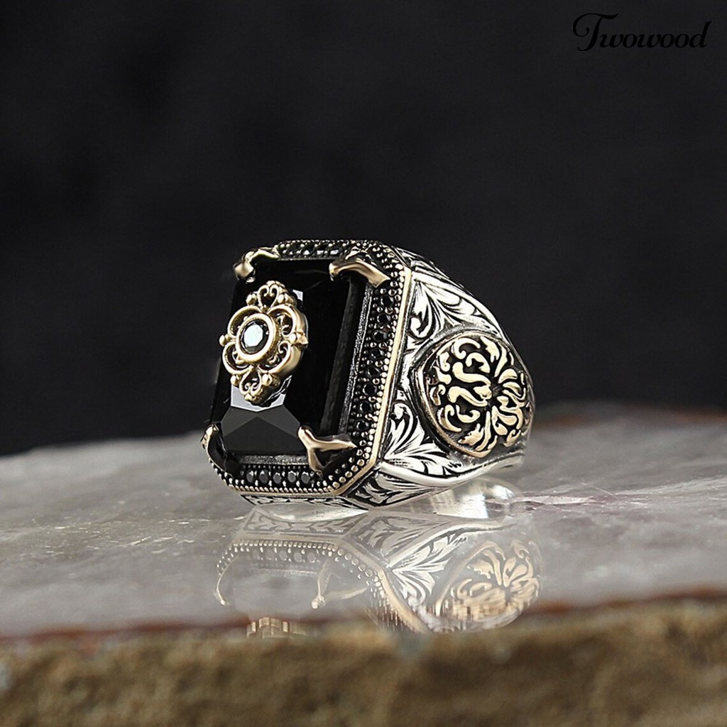 Cincin Bentuk Geometris Bahan Stainless Steel Gaya Vintage Untuk Pria Dan Wanita