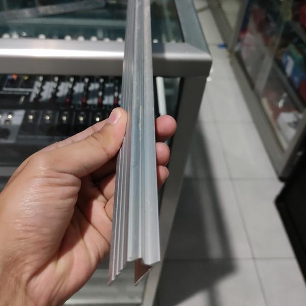 Siku Aluminium Lis M / LIS U Aluminium Hardcase Panjang 3 meter Import