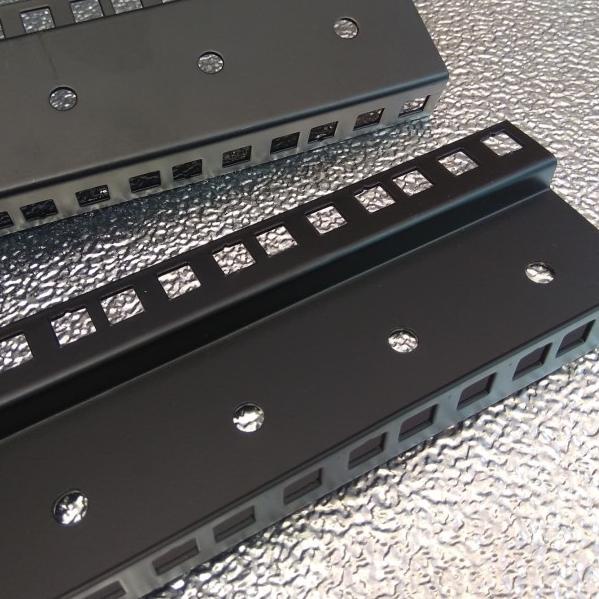 Rack Mounting 12u - 53.7 cm Besi Model "U" - Flight Case