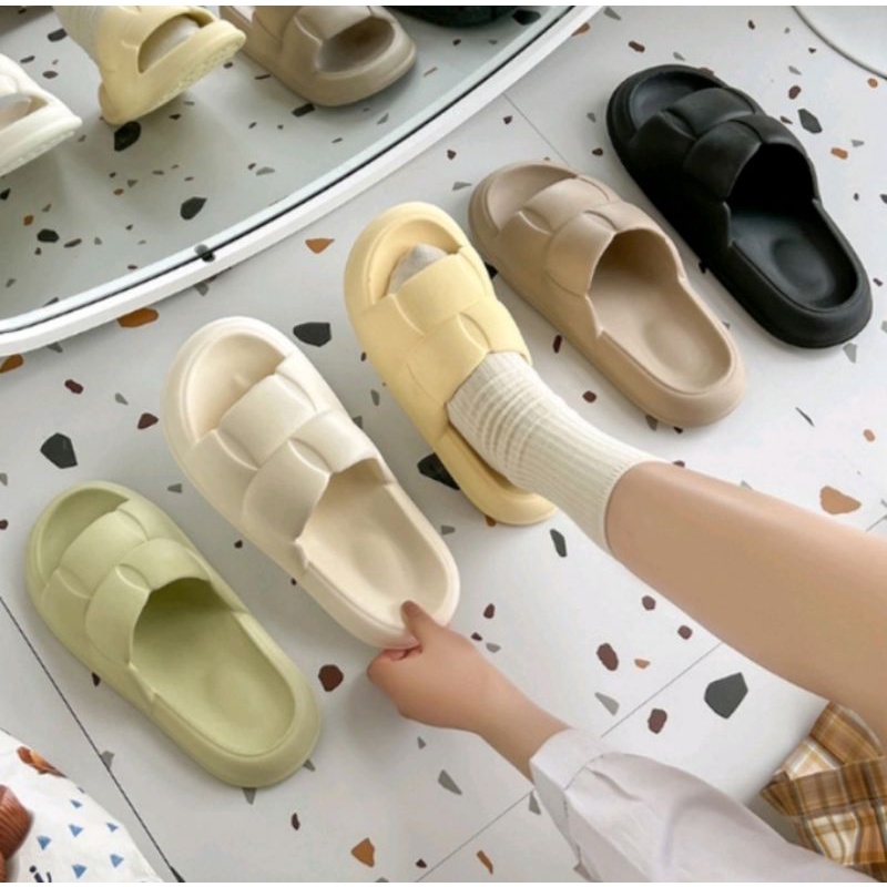 Sandal Jelly Korean Import/Sandal Soft Slipper Anti Slip