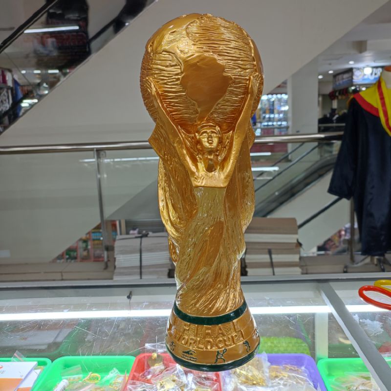 trophy piala dunia premium, ukuran tinggi 45cm