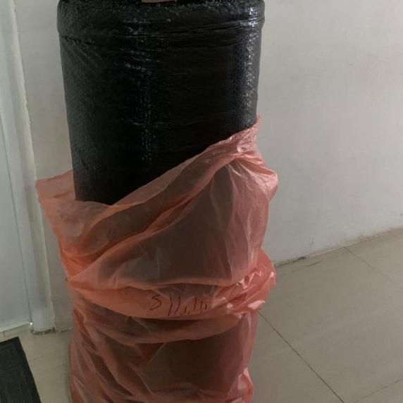 

Buble wrap plastik hitam 1,25 x 50 meter