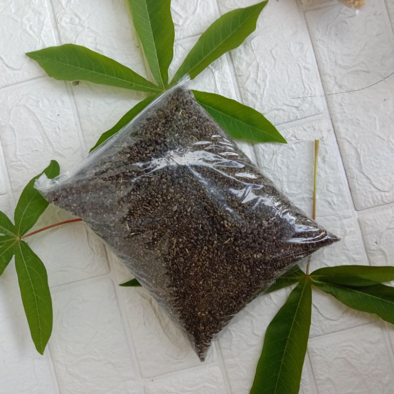 

Oyek tiwul instan hitam 500g 1/2kg pengganti nasi Karak tidak apek fresh