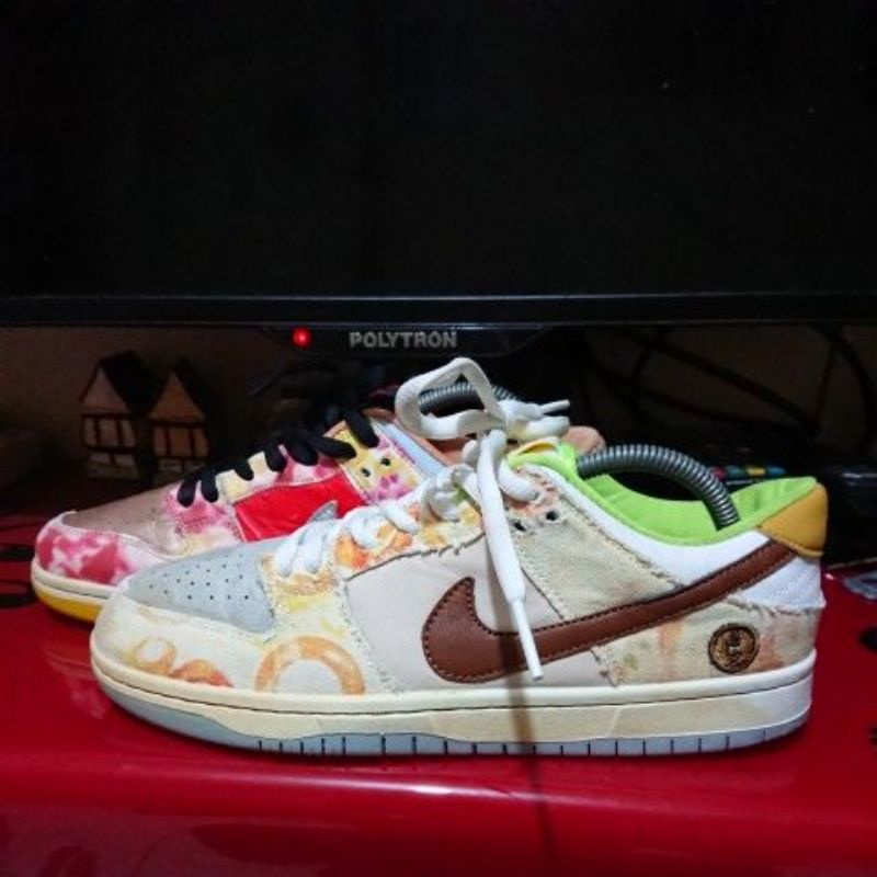 NIKE SB DUNK low street hawker