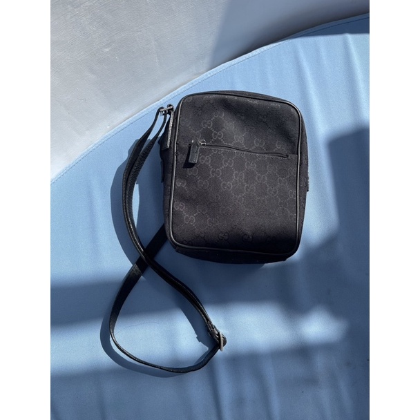 Tas Gucci Selempang Slingbag Pria Authentic Original All Black Preloved Second Bekas