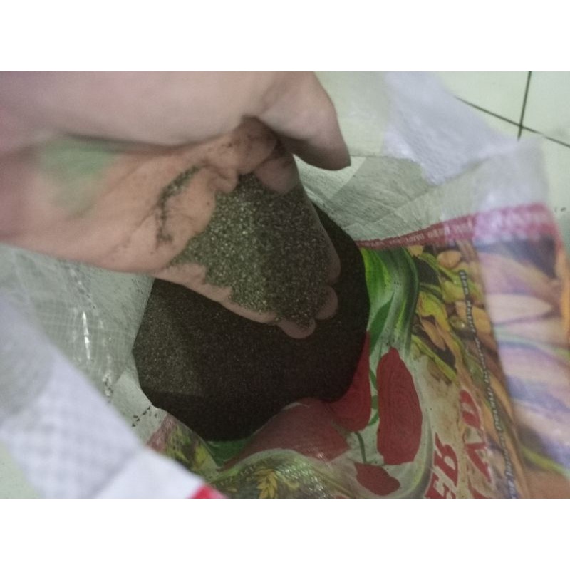 Pasir malang merah 0.5 halus 1kg / pasir chana / pasir moza / pasir malang hitam 0.5 / pasir malang merah 0.5
