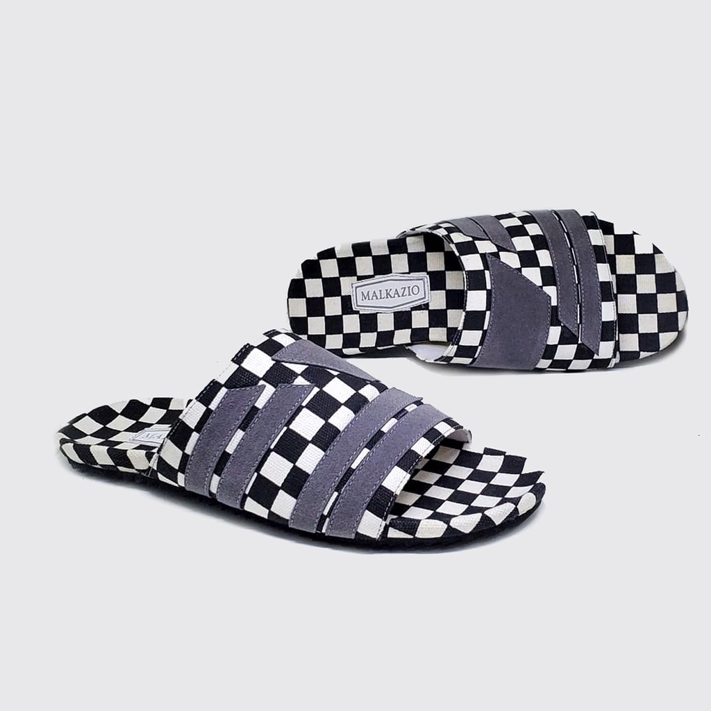 Mzio - Sandal Slide Pria Big Size Ukuran Jumbo | Ukuran Besar 43 44 45 46 47 | ORIGINAL K-01 Catur Chess