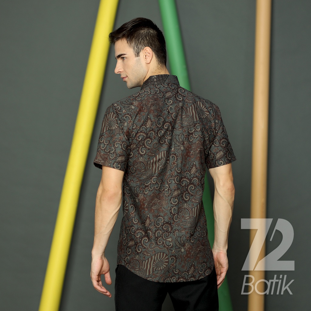 BAJU BATIK PRIA Kemeja Lengan Pendek Slimfit Premium Motif Balian Abu Abu Gray Grey 722267 Cap 72 - Baju Kemeja Atasan Pakaian Setelan Batik Pria Cowok Laki Laki Remaja Keluarga Kantor Lengan Pendek Modern Slimfit Slim Fit Premium Kekinian