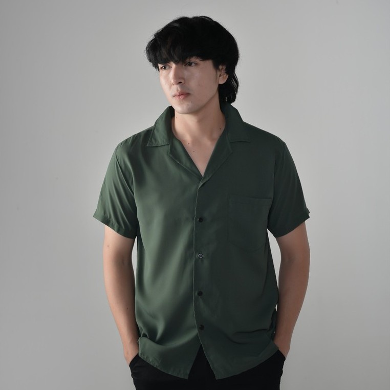 Kemeja Polos Pria Kemeja Lengan Pendek Kemeja Polosan Top Men Baju Kemeja Pria Oxford Kemeja Terbaru Kerah V Terbaru santai  Hawai V-Neck