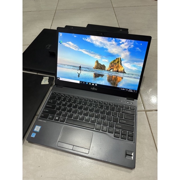 Fujitsu u938 Ram 20 GB ! Core i7 Gen 8 Spek dewa Ultrabook