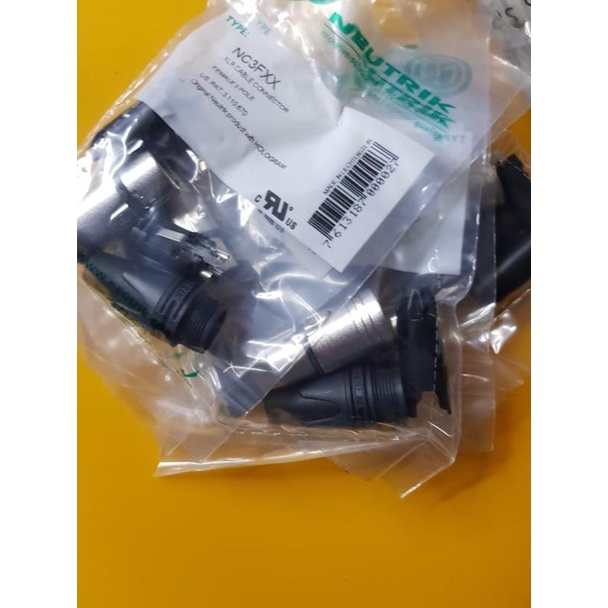 Jack XLR neutrik female ori