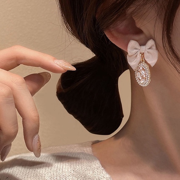 Anting Klip Telinga 925 silver Aksen Mutiara Gaya Korea retro Untuk Wanita
