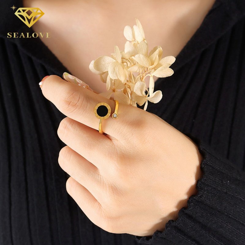 Cincin Titanium Steel Lingkaran Hitam Bilah Horizontal Gold Intan Sederhana Cicin Wanita