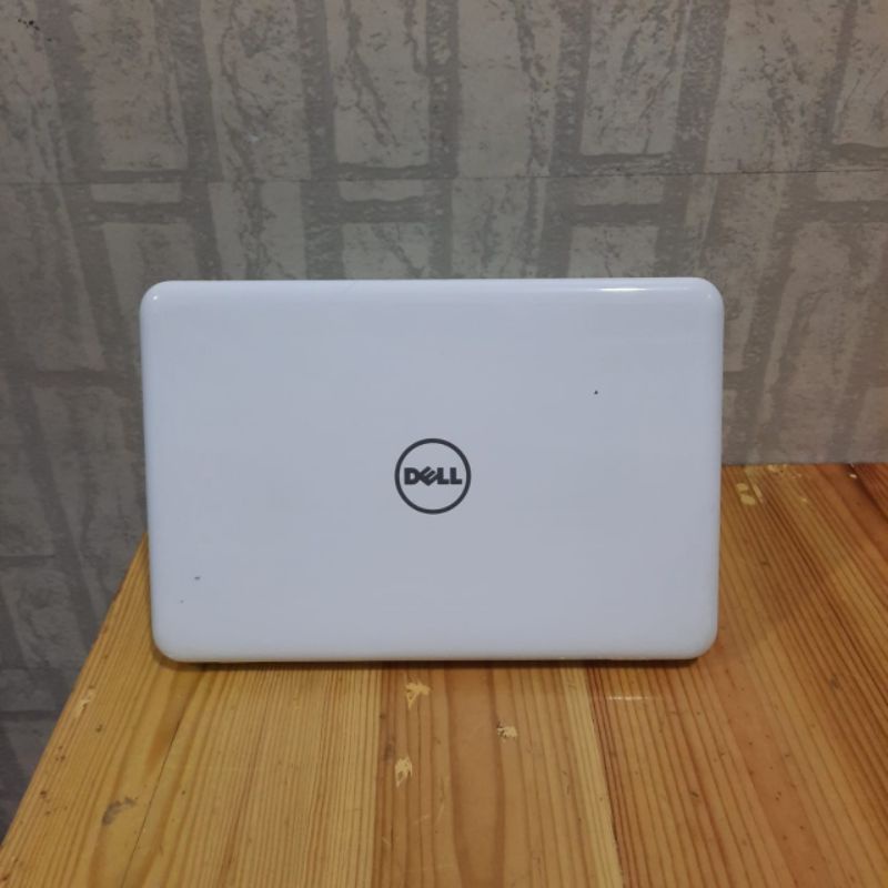 Notebook Dell inspiron P24T Amd A9-9420e Gen 7 Ram 4GB/SSD 128/HDD 500GB Vga Amd Radeon R5 Graphic