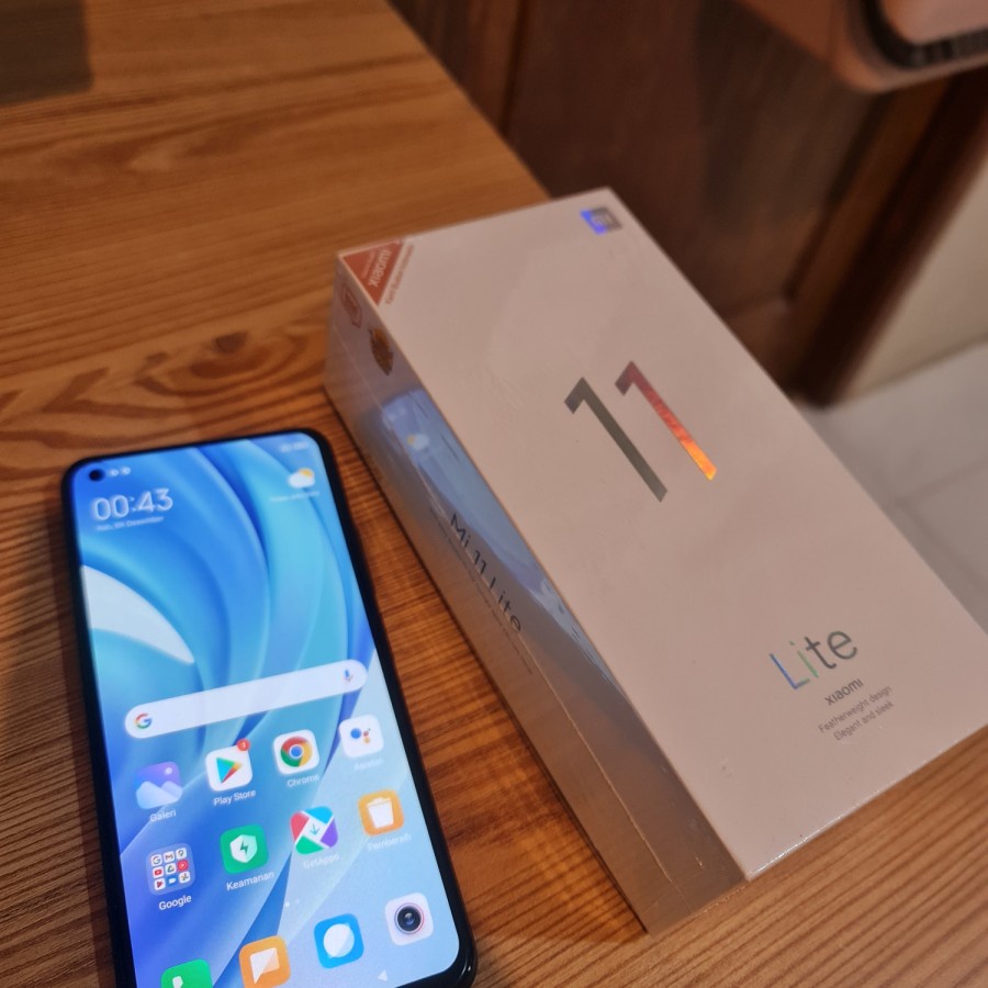 xiaomi mi 11 lite 8gb/128gb preloved mulus - BLACK