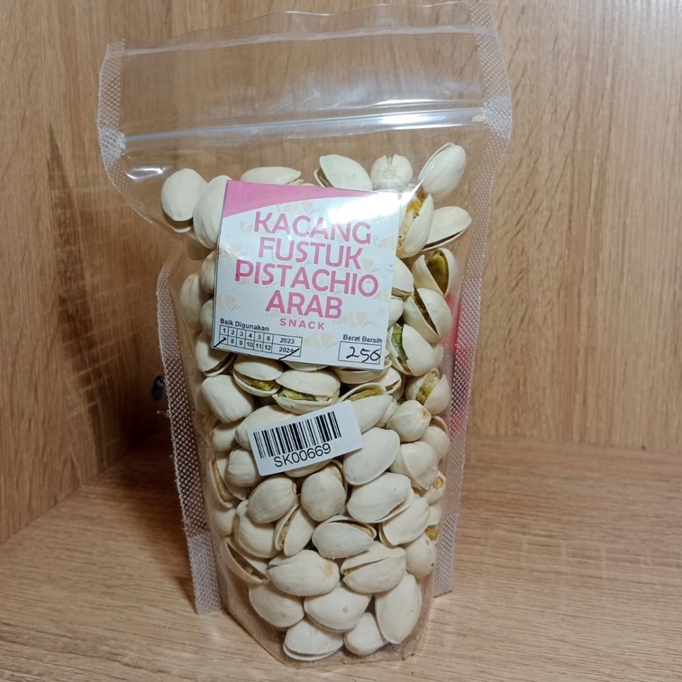 Kacang Fustuk Pistachio Arab Kiloan 250g | Kacang Arab | Oleh Oleh Khas Arab
