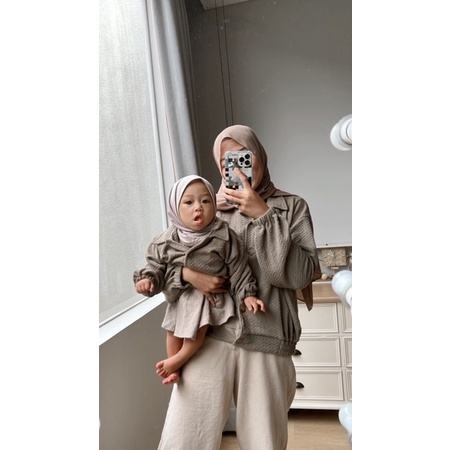 Thyana Jacket Knit Couple Mom and kids