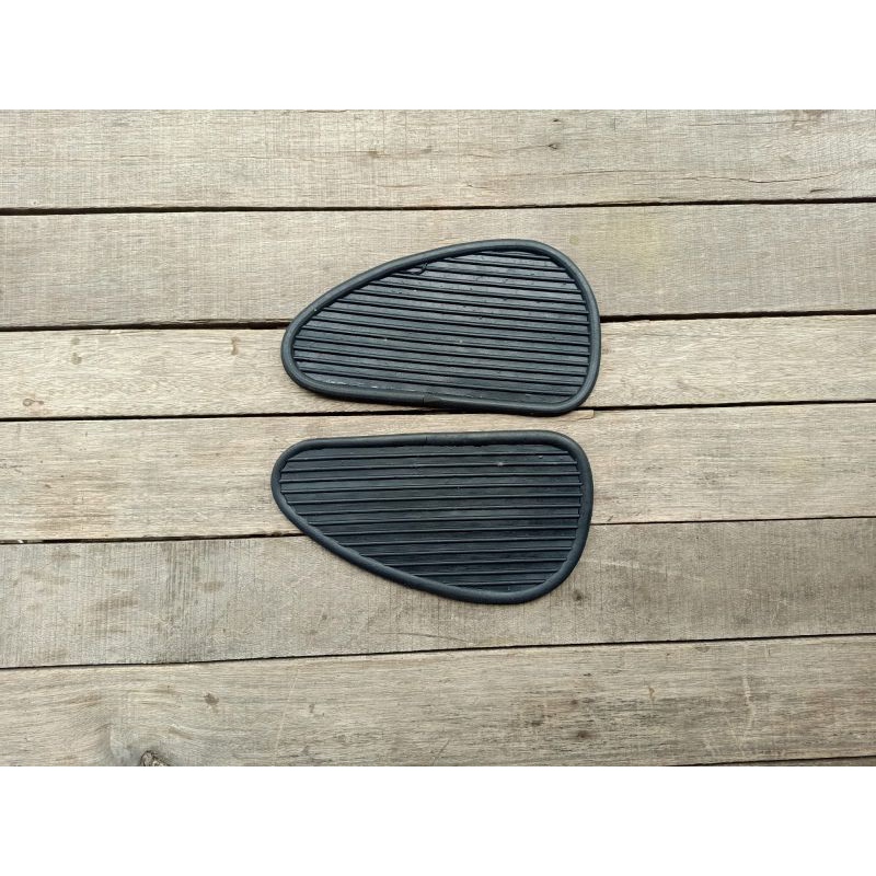 Karet samping tengki CB twin Tangki CB Dream