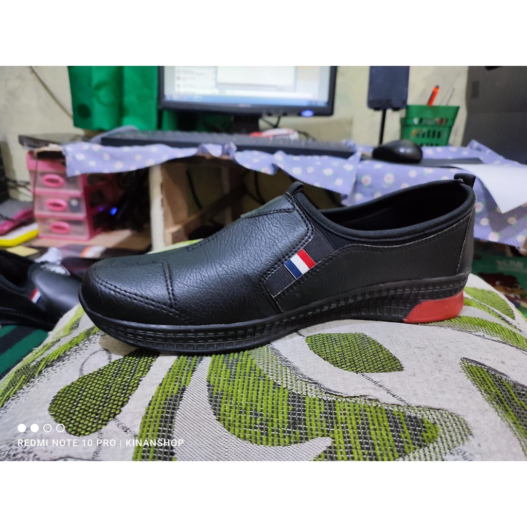 BIG SALE (cod) Sepatu Pria Slip on Semi Formal Fantopel keren kantor nongkrong sekolah  8.8 DISKON