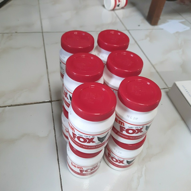 

Lem Fox White Adhesive PVAC 150 Gram ORIGINAL Putih Slime Serbaguna Kertas Kayu Plamur Tembok - 12 Botol