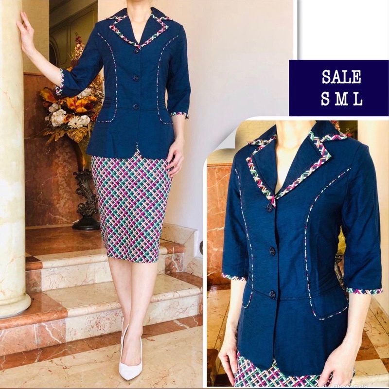 Setelan kantor wanita . Setelan blazer wanita kantor elegan navy blue. Set blazer wanita formal prem