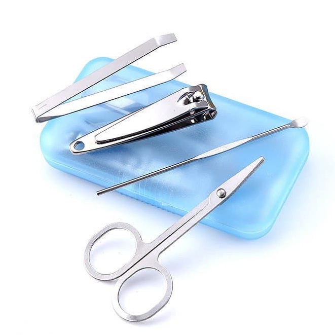 Menicure Pedicure Set 4IN1 / Manicure Pedicure Alat Gunting Kuku 4in 1
