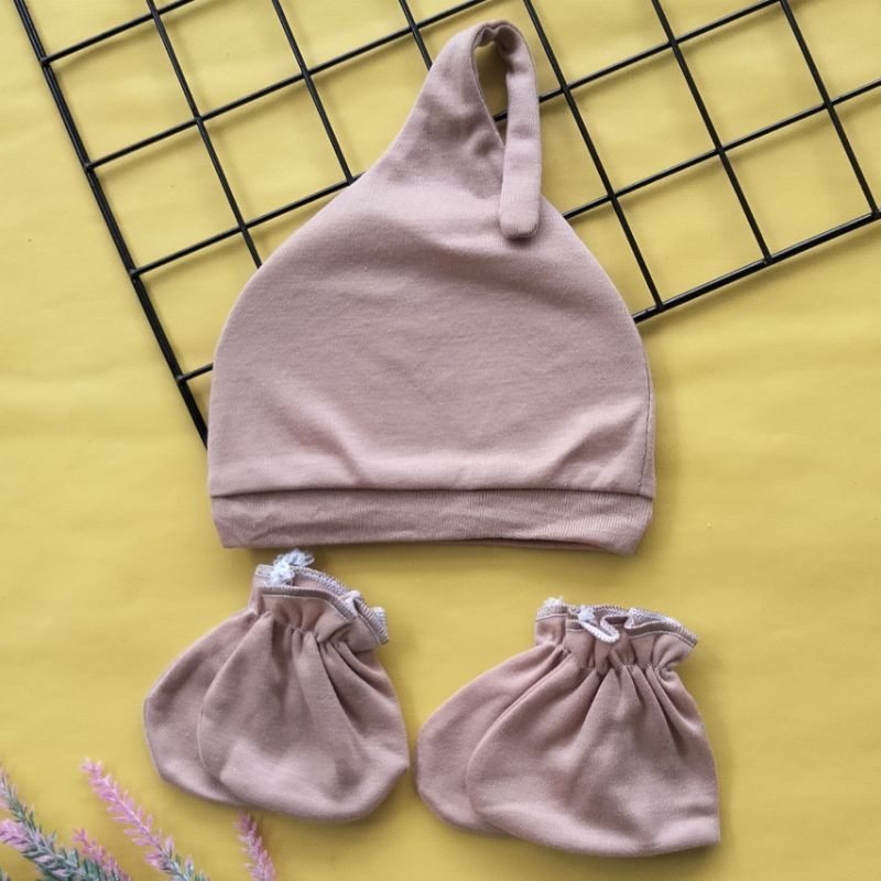 set topi sarung tangan kaki bayi polos